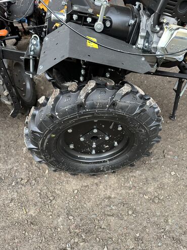 Дизельные мотоблоки: Мотоблок бензиновый Мотоблок дизельный От 7,5 лошадей сил до16 — 6