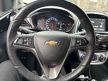 Chevrolet: Chevrolet Spark: 2017 г., 1 л, Вариатор, Бензин, Хэтчбэк — 9