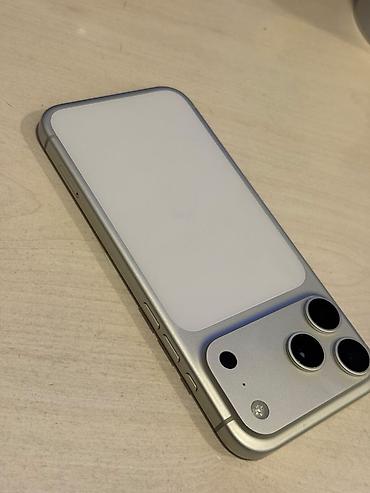 iphone xe: IPhone 15 Pro, Natural Titanium, Face ID — 9