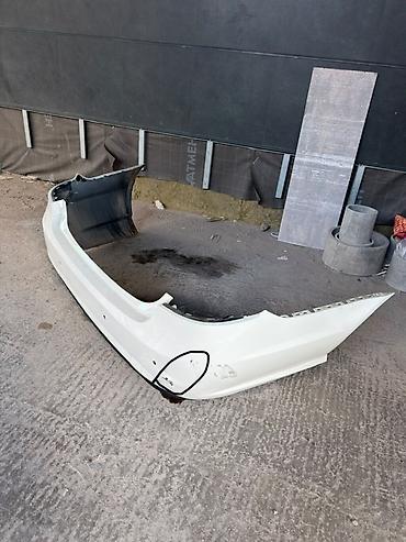 210 банпер: Mercedes Benz 212 задние бампер. Особенности: - Полный корпус бампера — 3