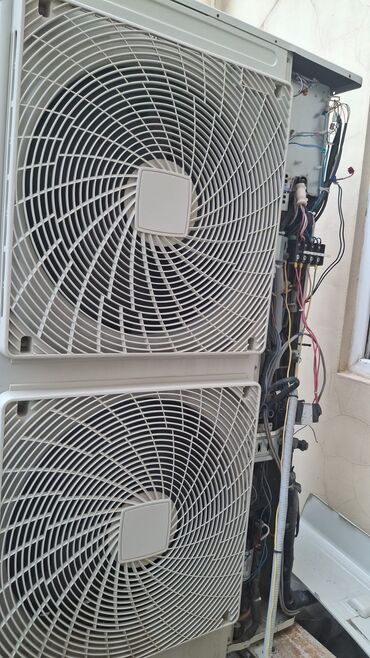 iwlenmiw kandisanerler: Kondisioner Daikin, İşlənmiş, 100-dən çox kv. m, Monoblok
