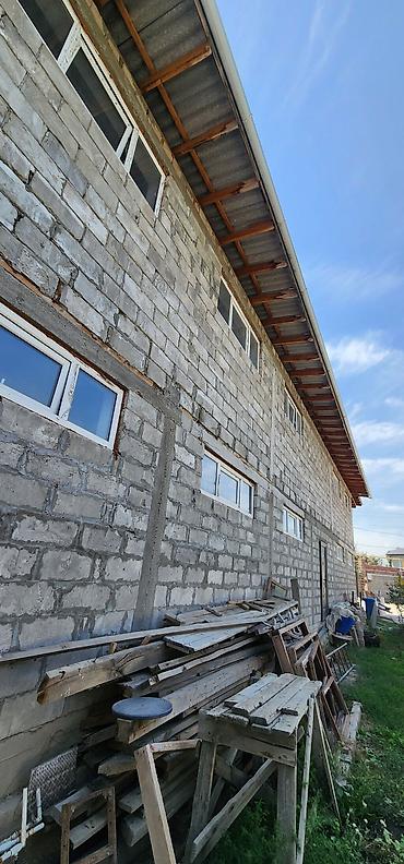 аренда дом балыкчы: 200м² ичинен 100м² гана жук, буюмдарды сактаганга беребиз. Толук — 1