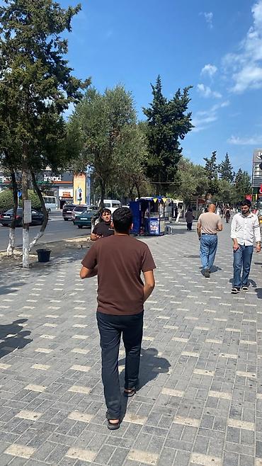 bitki dərmanları satışı: Hazır ətir biznesi satılır maraqlananlar mağazaya yaxınlaşıb ətirlərə — 4