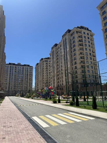 квартира с панорамными окнами: 4 комнаты, 152 м², Элитка, 10 этаж, ПСО (под самоотделку)