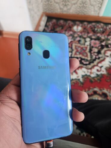 авто симуляторы: Samsung Galaxy A40, Колдонулган, түсү - Көк, 2 SIM