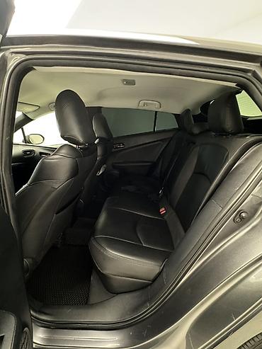 byd e1: Toyota Prius: 2021 г., 1.8 л, Вариатор, Гибрид, Лифтбек — 9