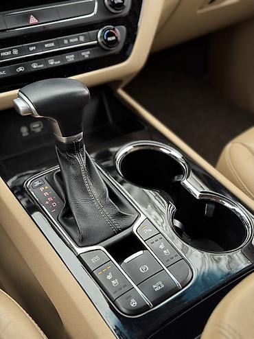 Kia: Kia Carnival: 2019 г., 2.2 л, Автомат, Дизель, Минивэн — 12