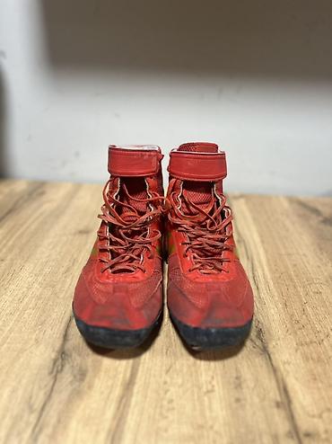 борцовки 43: Мужские кроссовки, 42.5, Adidas, Б/у, цвет - Красный, Самовывоз — 2