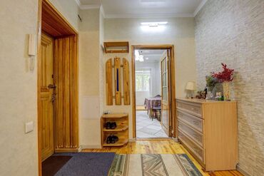 коттедж золотые пески: 2 комнаты, 52 м², 2 этаж, Евроремонт