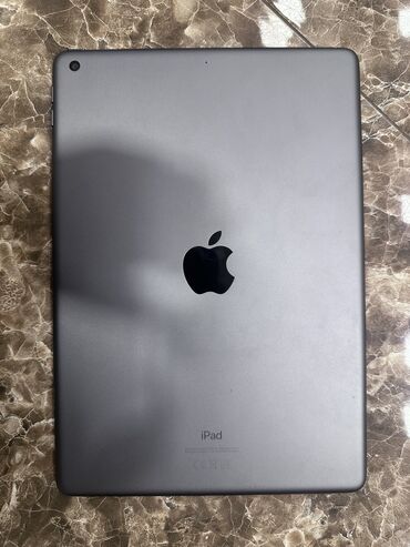 ipad air чехол: Ipad 8 demey olar yeni, Cox az ishenilib Az isheltiyine gore satiram