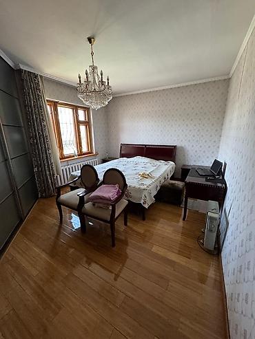 Продажа коттеджей и домов: Продается 2 этажный дом 290м2 Киргизия-1 Участок 10 соток Гараж на — 13