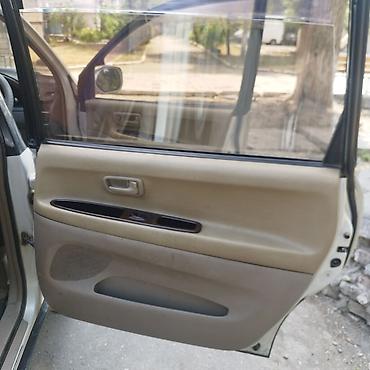 Toyota: Toyota Ipsum: 2000 г., 2 л, Автомат, Бензин, Универсал — 6