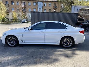 aion v plus 2022: BMW 5 series: 2020 г., 2.5 л, Автомат, Электромобиль, Седан — 8