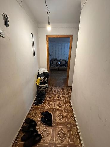 Daşınmaz əmlak: 2 otaqlı mənzil — tam təchizatlı - Geniş və işıqlı zal: taxta parket — 1