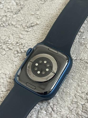 17 pro maks: Apple Watch Series 7, 41 мм, синий цвет. — Корпус 41 мм из алюминия — 3