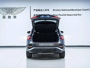 Audi: Audi Q3: 2023 г., Кроссовер — 2