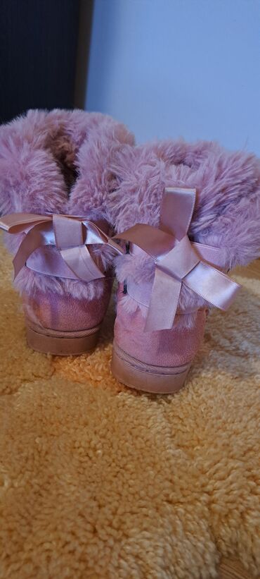 pink cipele: Ugg čizme, Veličina - 27