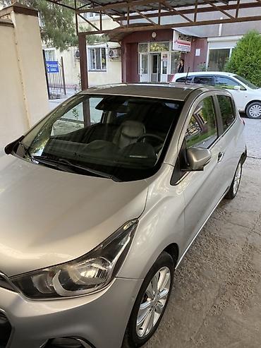 r2: Chevrolet Spark: 2016 г., 1 л, Вариатор, Бензин, Хэтчбэк — 5