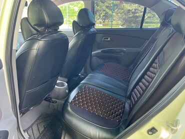 niva satisi: Kia Rio: 1.4 л | 2010 г. Седан