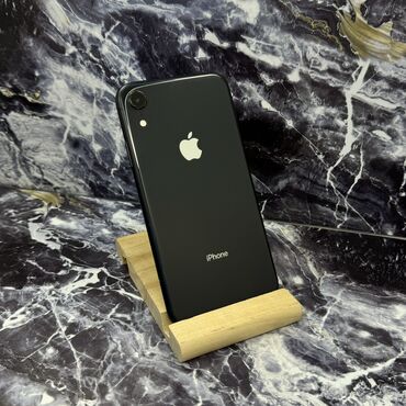 Apple iPhone: IPhone Xr, Б/у, 128 ГБ, Черный, 78 %