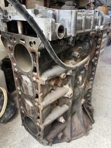 Motor üçün digər detallar: Mersedes c class 1.8 mühərrik. + başqa ehtiyyat hissələridə var — 6