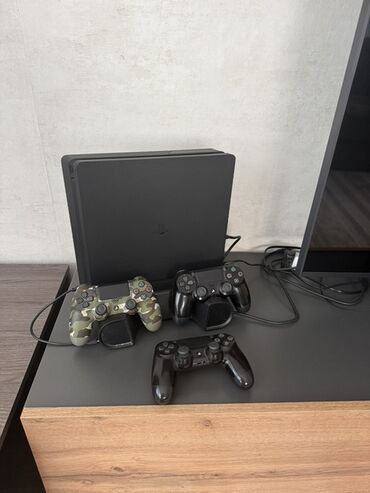 скупка ноутбуков: Игровая консоль Sony PlayStation 4 Slim (чёрная). Комплектация и