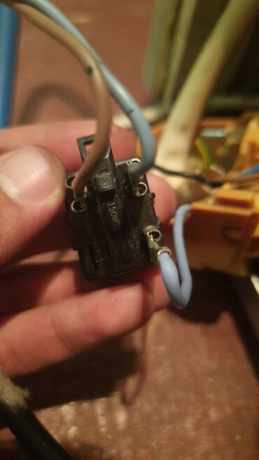 Ремонт холодильников, морозильников: Профессиональный ремонт холодильников. Я — сертифицированный мастер — 7