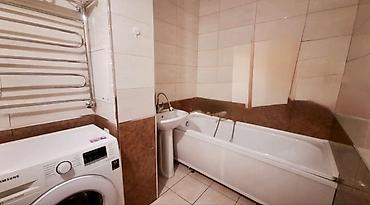 микрорайон квартиры 6: 3 комнаты, 62 м², 6 мкр 105 серия, 5 этаж, Косметический ремонт — 2
