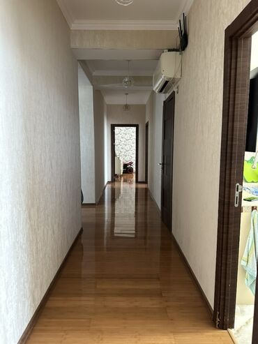 Sifarişlə mətbəx mebeli: Mətbəx dəsti və sanitar qovşağı üçün tam təchizatlı interyer komplekti — 8