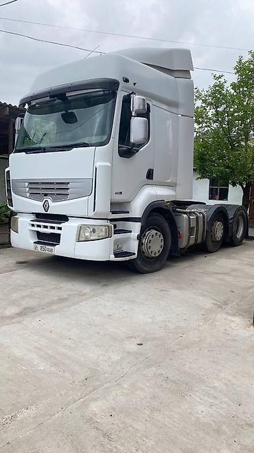 Тягачи: Тягач, Renault, 2012 г. — 2