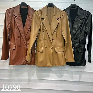 obuća knjaževac: Ženski blejzer od eko kože – model 10790 - Kroj: duži, strukiran — 1