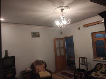 Həyət evləri və villaların satışı: 3 otaqlı, 100 kv. m, Kredit yoxdur, Orta təmir — 5