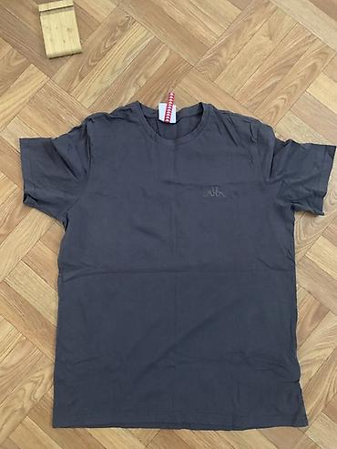 pull bear: Мужская футболка, M, L, Kappa, Б/у, цвет - Серый, Самовывоз, Платная доставка — 1