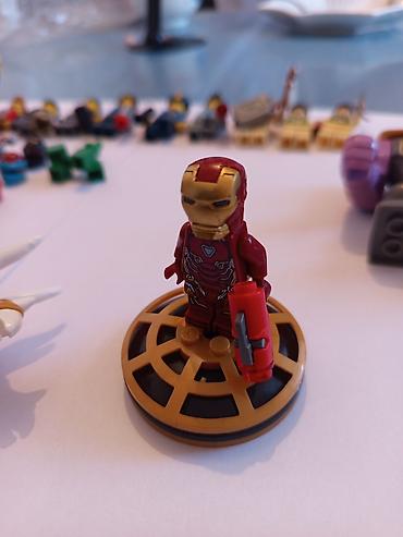 упаковочные коробки: LEGO: 13 фигурок с аксессуарами +1 большая фигурка 3 транспорта 3 — 4