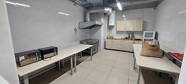 Продажа помещений свободного назначения: ​🏢 Срочно продается коммерческое помещение (цокольный этаж) в г — 14