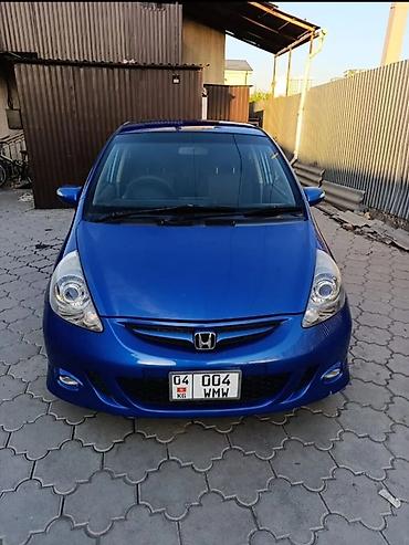Honda Fit: 2005 г., 1.5 л, Автомат, Бензин, Хэтчбэк
