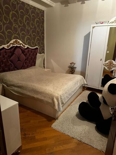 Qonaq otağı dəstləri: İşlənmiş — 4