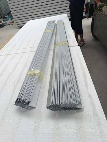 Фасадные сэндвич панели: Сэндвич‑панели с утеплителем (пенополистирол) Описание: - Трёхслойные — 16