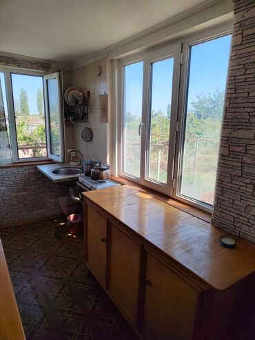 Həyət evləri və villaların satışı: 2 otaqlı, 73 kv. m, Kredit yoxdur, Orta təmir — 9