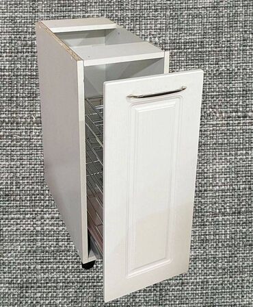 шкаф сундук: Шкаф напольный выдвижной, с металлической корзинкой, ширина 30 см