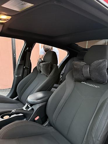 Hyundai: Hyundai Veloster: 1.6 l | 2017 il Hetçbek -da lalafo.az — 11 Hyundai: Hyundai Veloster: 1.6 l | 2017 il Hetçbek — 11