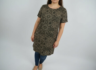 sukienki wieczorowe dopasowane: Boohoo, Women`s dress, size 2XL (EU 44)