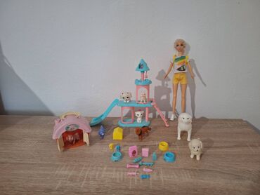 Igračke: Kao nova Barbika dreser pasa i mački sa igralištem kućni ljubimci na lalafo.rs — 2 Igračke: Kao nova Barbika dreser pasa i mački sa igralištem kućni ljubimci — 2