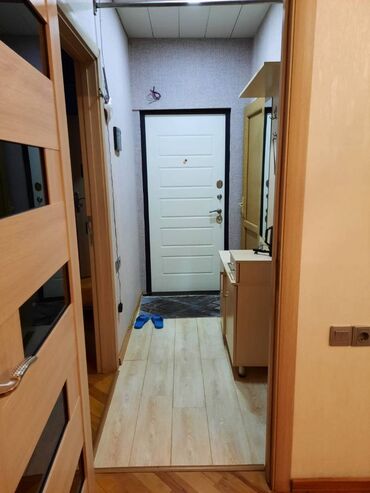 Uzunmüddətli kirayə mənzillər: Memar əcəmi metrosu 5 mərtəbəli binanın 1-ci mərtəbəsində 3 otaqlı — 13