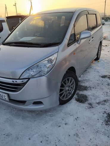 меняю на степвагон: Honda Stepwgn: 2005 г., 2 л, Автомат, Газ, Минивэн