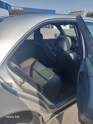 Mercedes-Benz: Mercedes-Benz E‑Class W210 sedan - Kuzov: sedan, gümüşü rəng - — 6