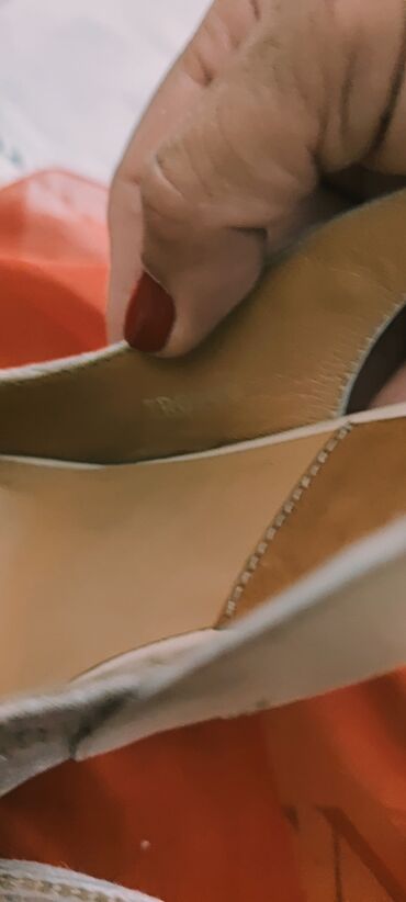 Salonke: Salonke, Dior, 37.5 — 8