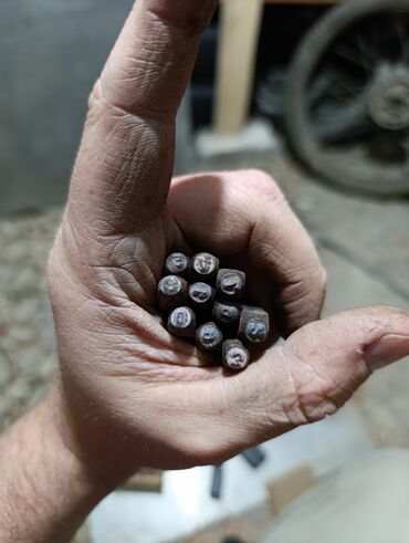 Другие товары для дома: Много разного для дома работ и хозяйства. - тиски новые размер губ at lalafo.kg — 13 Другие товары для дома: Много разного для дома работ и хозяйства. - тиски новые размер губ — 13