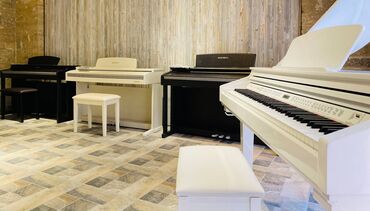 firmada iş elanları: Koreya istehsali olan dünya şöhrətli Kurzweil pianoları. Sevimli