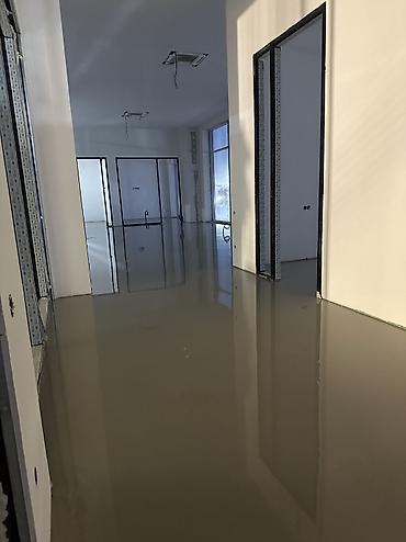 Напольные работы: Укладка пола, Монтаж напольных плинтусов, Стяжка пола | Ковролин, Ламинат, Паркет Больше 6 лет опыта — 65